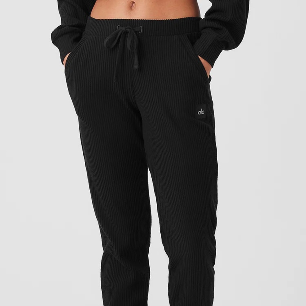 ALO Yoga Muse Sweatpant